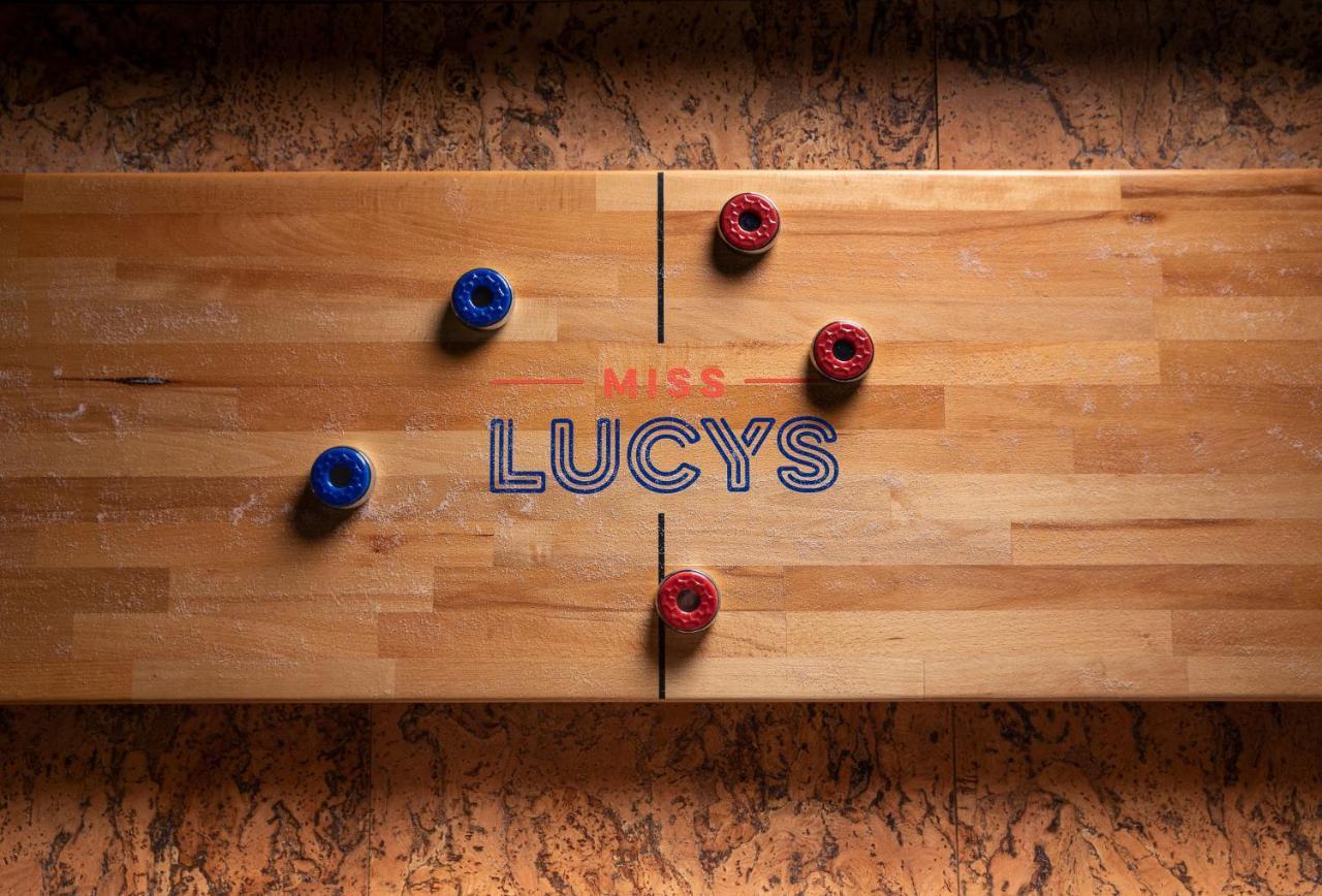 Lylo Auckland Hotel Ngoại thất bức ảnh Miss Lucy's