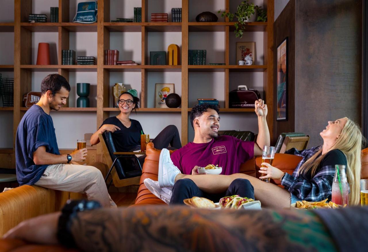 Lylo Auckland Hotel Ngoại thất bức ảnh Residents at the University of Navarra